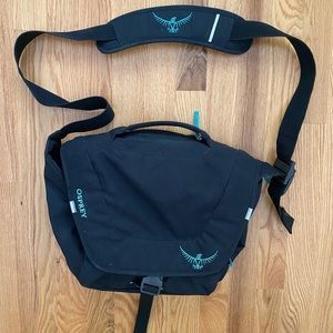 Osprey, Shoulder bag